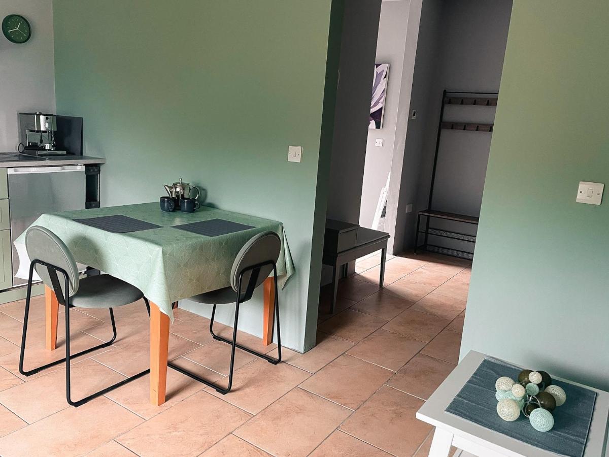 The Blue Door Apartment Cahersiveen Extérieur photo