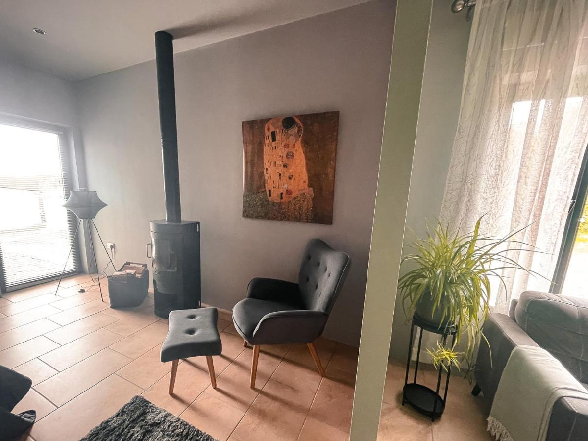 The Blue Door Apartment Cahersiveen Extérieur photo