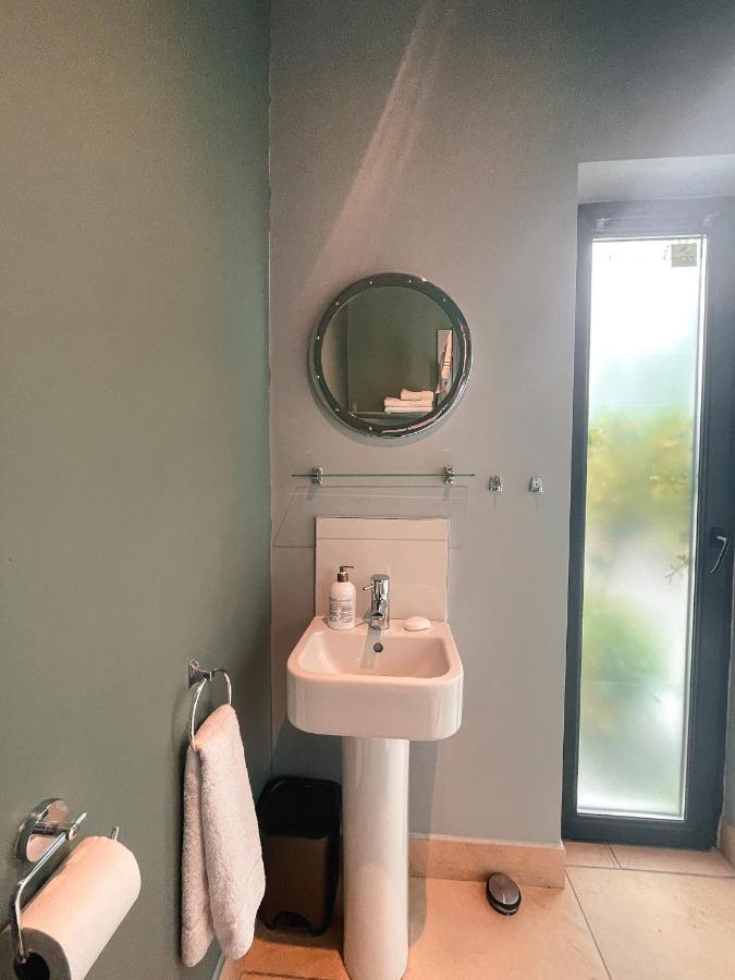 The Blue Door Apartment Cahersiveen Extérieur photo
